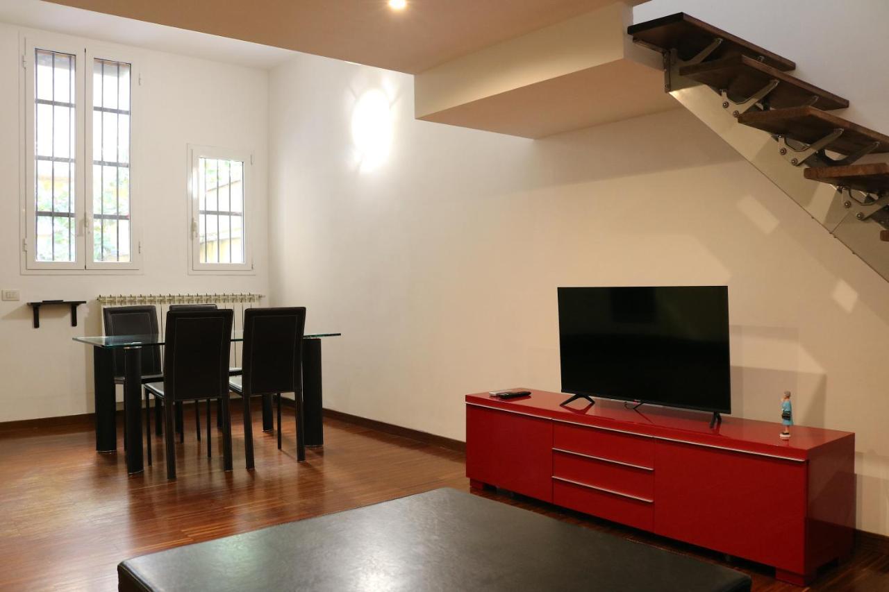 Апартаменти Cozy & Large Loft Famagosta Мілан Екстер'єр фото